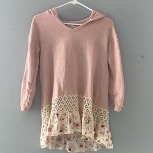 Evy’s Tree pink top with hood